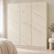 Bois profond — nuance 2, mise en situation sur armoire