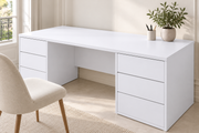 Coloris & matières — Blanc, film adhésif appliqué sur un bureau.